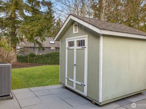 26018 SE 38th Court, Sammamish WA 98029