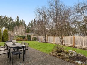 26018 SE 38th Court, Sammamish WA 98029
