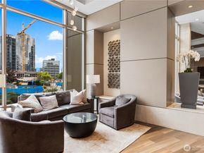 10650 NE 9th Place 1122, Bellevue WA 98004