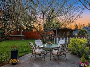 12715 Palatine Avenue N, Seattle WA 98133