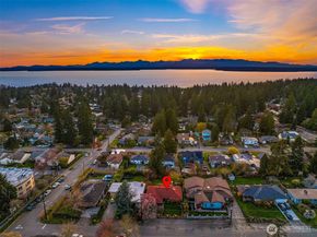 12715 Palatine Avenue N, Seattle WA 98133
