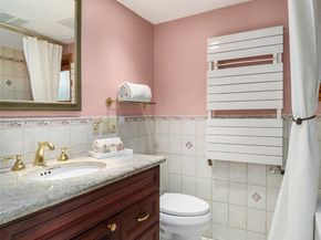 12715 Palatine Avenue N, Seattle WA 98133