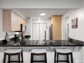 11307 NE 128th Street G101, Kirkland WA 98034