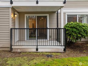 11307 NE 128th Street G101, Kirkland WA 98034
