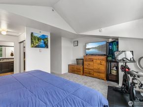 15809 Waynita Way NE G204, Bothell WA 98011