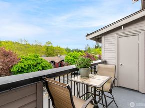 15809 Waynita Way NE G204, Bothell WA 98011