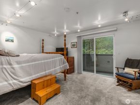 15809 Waynita Way NE G204, Bothell WA 98011