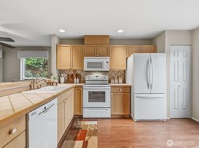 1600 121st Street SE J104, Everett WA 98208