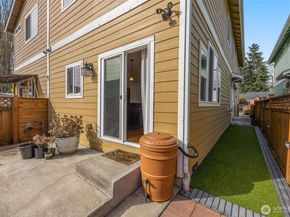 10250 17th Avenue SW, Seattle WA 98146