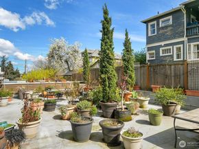 2350 10th Avenue E 111, Seattle WA 98102