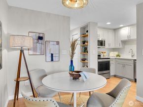 2350 10th Avenue E 111, Seattle WA 98102