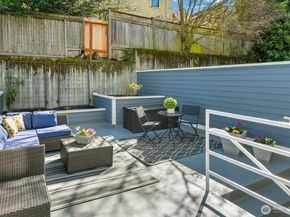 2350 10th Avenue E 111, Seattle WA 98102