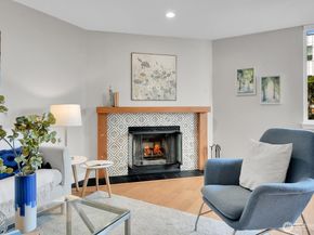 2350 10th Avenue E 111, Seattle WA 98102