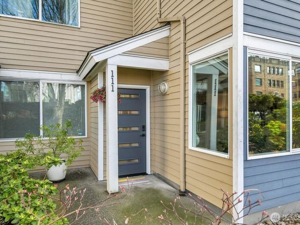 2350 10th Avenue E 111, Seattle WA 98102