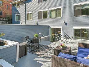 2350 10th Avenue E 111, Seattle WA 98102