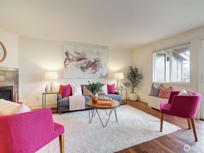 11058 NE 33rd Place D6, Bellevue WA 98004