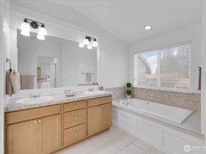 12800 NE 154th Street, Woodinville WA 98072