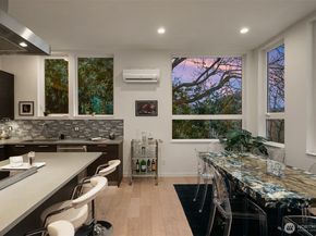 2330 W Plymouth Street B, Seattle WA 98199