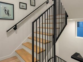 2330 W Plymouth Street B, Seattle WA 98199