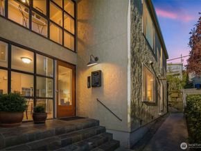 3626 14th Avenue W 203, Seattle WA 98119