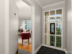 3626 14th Avenue W 203, Seattle WA 98119