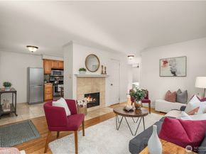 3626 14th Avenue W 203, Seattle WA 98119