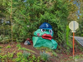 14442 Phelps Road NE, Bainbridge Island WA 98110