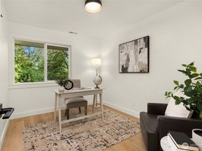 14442 Phelps Road NE, Bainbridge Island WA 98110