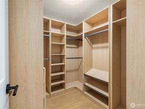1039 NE 113th Street, Seattle WA 98125