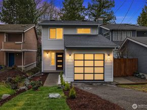 1039 NE 113th Street, Seattle WA 98125