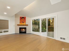 1039 NE 113th Street, Seattle WA 98125
