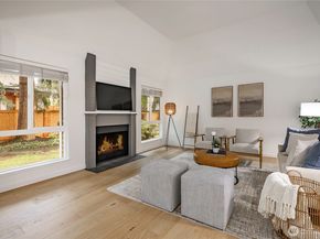 1607 102nd Place NE D1, Bellevue WA 98004