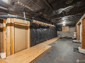 1607 102nd Place NE D1, Bellevue WA 98004
