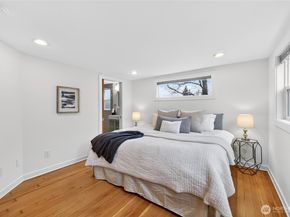 3528 SW 98th Street, Seattle WA 98126