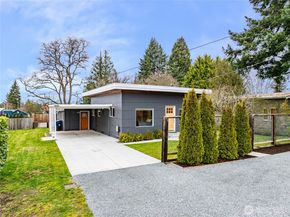 3528 SW 98th Street, Seattle WA 98126