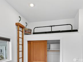 3528 SW 98th Street, Seattle WA 98126