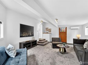 3528 SW 98th Street, Seattle WA 98126