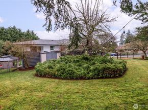 8802 Del Campo Drive, Everett WA 98208