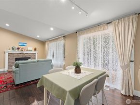 22706 NE 12th Place, Sammamish WA 98074