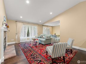 22706 NE 12th Place, Sammamish WA 98074