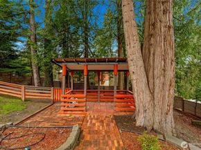 22706 NE 12th Place, Sammamish WA 98074