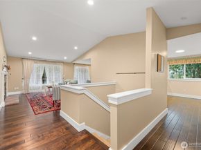 22706 NE 12th Place, Sammamish WA 98074