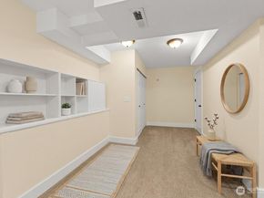 22706 NE 12th Place, Sammamish WA 98074