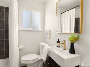 935 N 92nd Street, Seattle WA 98103