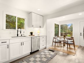 935 N 92nd Street, Seattle WA 98103