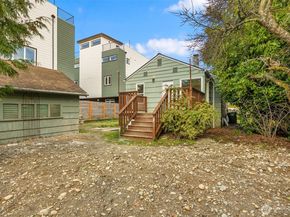 935 N 92nd Street, Seattle WA 98103