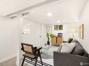 935 N 92nd Street, Seattle WA 98103