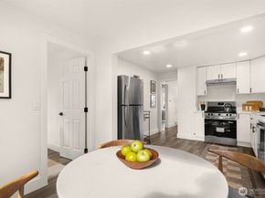 935 N 92nd Street, Seattle WA 98103