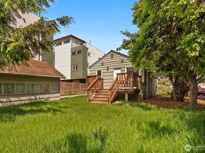 935 N 92nd Street, Seattle WA 98103