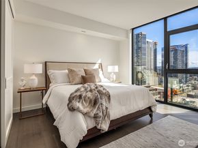 838 Avenue Square NE 1701, Bellevue WA 98004